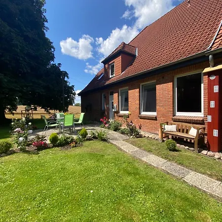 Apartment Idyllisches In Der Natur, Ostseenaehe